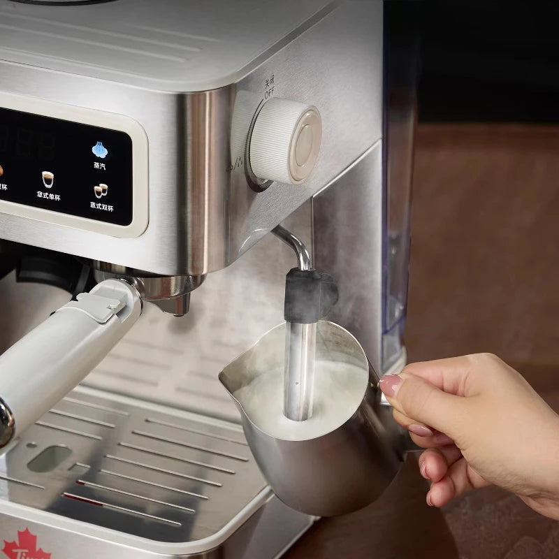An Italian-style Coffee Machine with Integrated Grinder, Small Household Fully/semi-automatic Gift