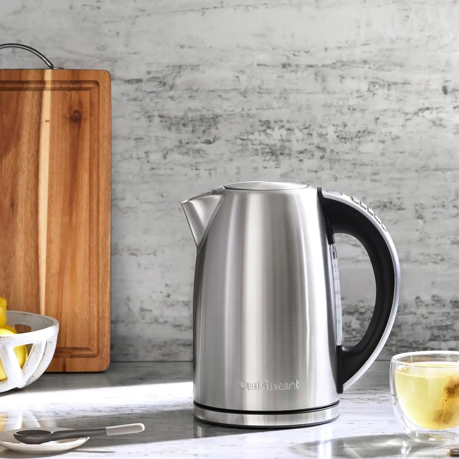 1.7L Electric Kettle with 6 Temperature Presets, Fast Boiling, Cordless Design and Cool Handle
